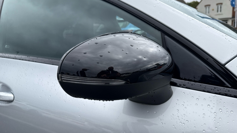 Mercedes-Benz CLA 220d AMG Line Premium 4dr Tip Auto Diesel Saloon